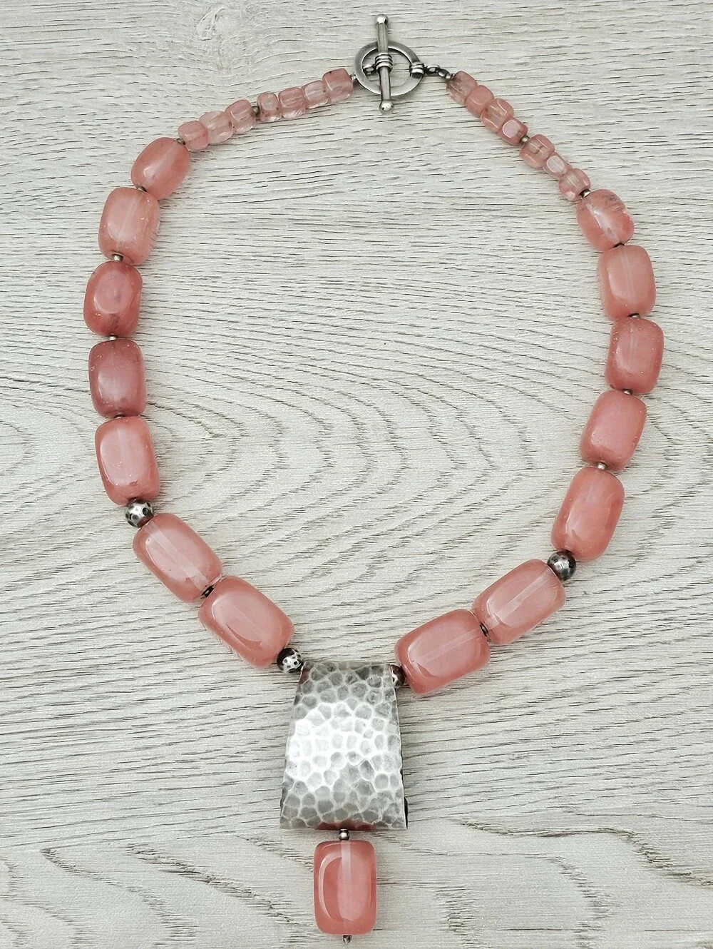 Silpada Sterling Silver Cherry Quartz Chunk Bead Hammered Pendant Necklace N1188